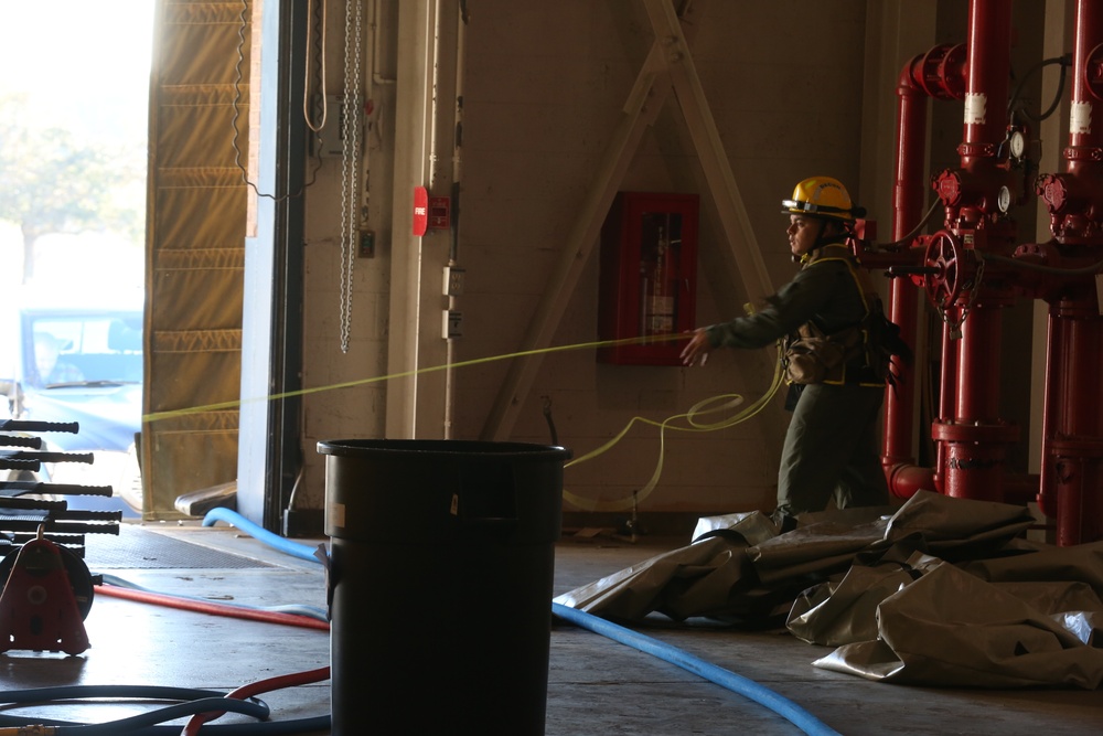 Decontamination Platoon and Identification and Detection Platoon with CBIRF refine their skills during Advanced Decontamination/Identification and Detection Training