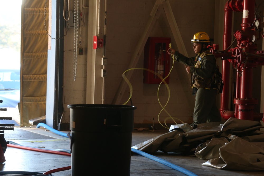 Decontamination Platoon and Identification and Detection Platoon with CBIRF refine their skills during Advanced Decontamination/Identification and Detection Training