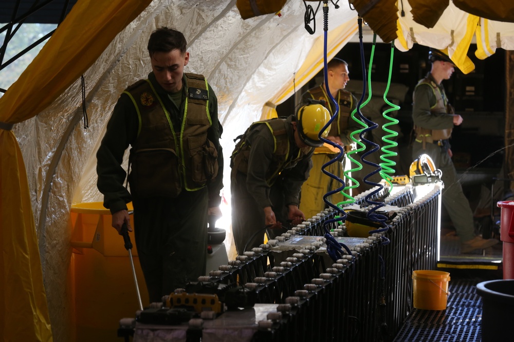 Decontamination Platoon and Identification and Detection Platoon with CBIRF refine their skills during Advanced Decontamination/Identification and Detection Training