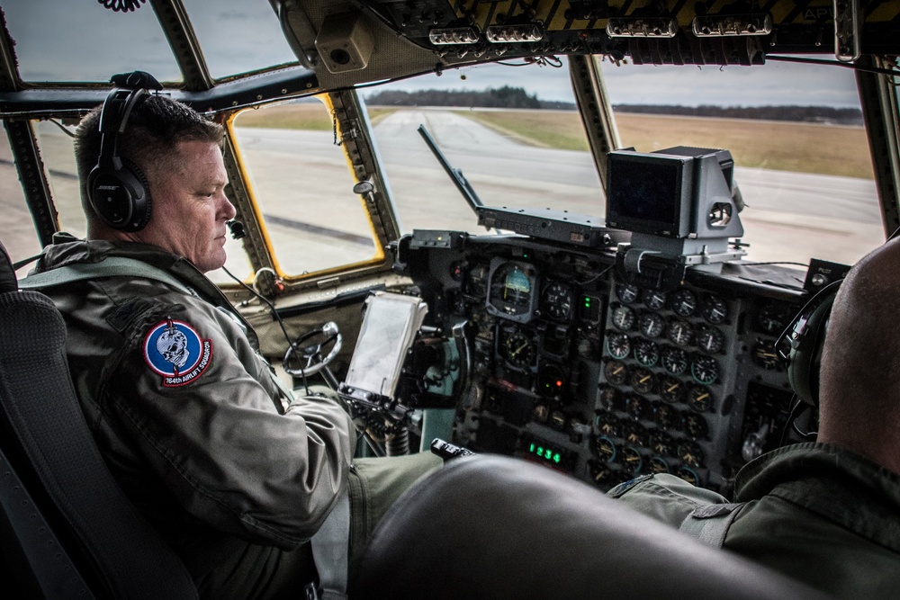 Col. James R. Camp takes final flight at 179th Airlift Wing