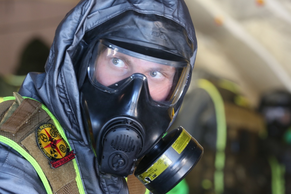 Decontamination Platoon and Identification and Detection Platoon with CBIRF refine their skills during Advanced Decontamination/Identification and Detection Training