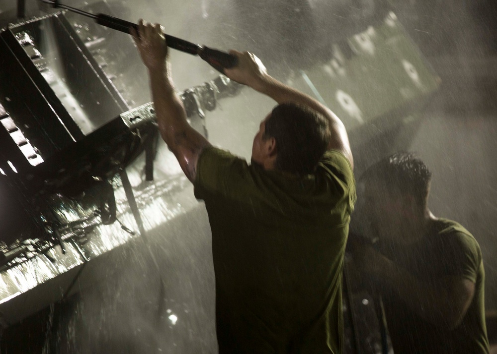 15th MEU conducts vehicle washdowns