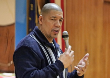 Army Reserve unit reaffirms values through speaker’s story