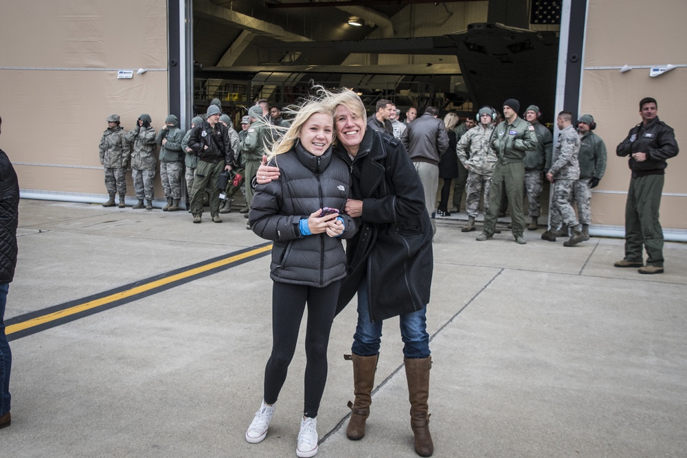 Col. James R. Camp takes final flight at 179th Airlift Wing