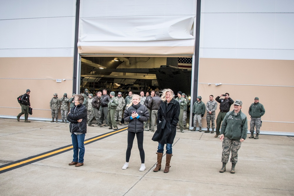 Col. James R. Camp takes final flight at 179th Airlift Wing