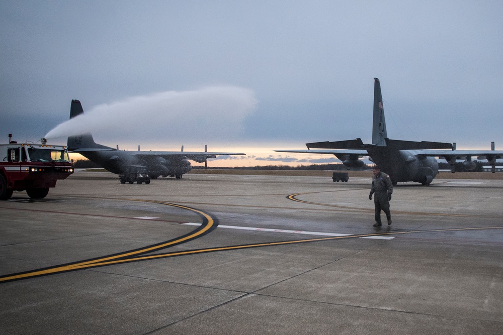 Col. James R. Camp takes final flight at 179th Airlift Wing