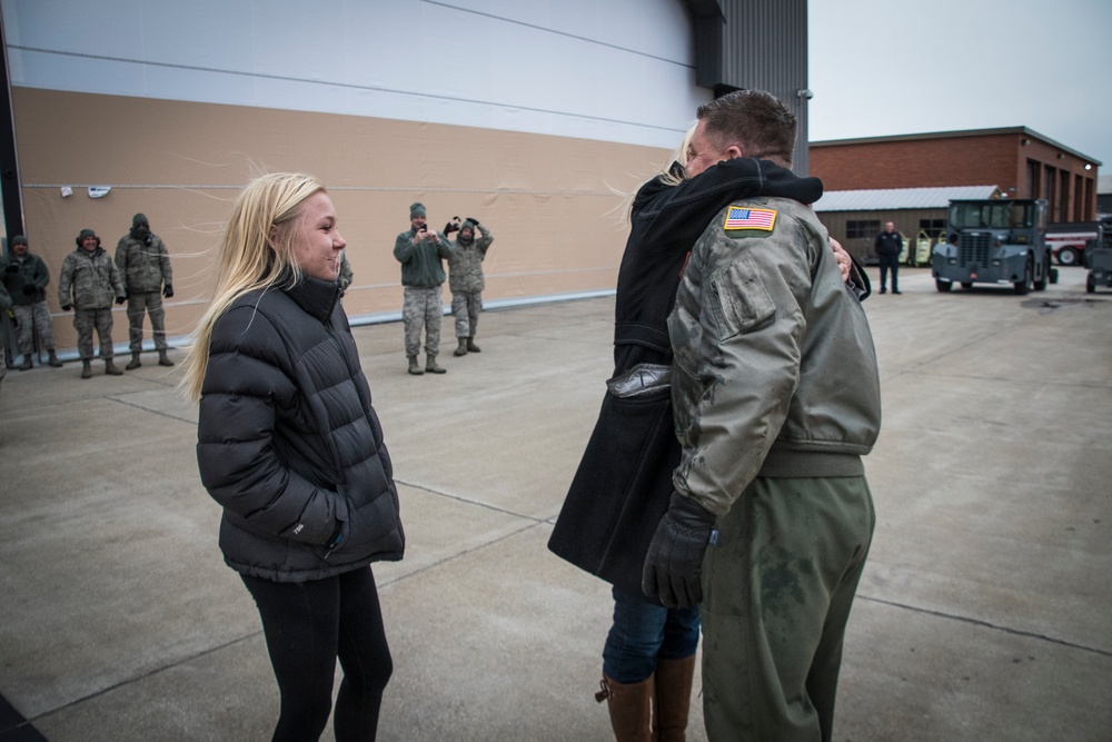 Col. James R. Camp takes final flight at 179th Airlift Wing