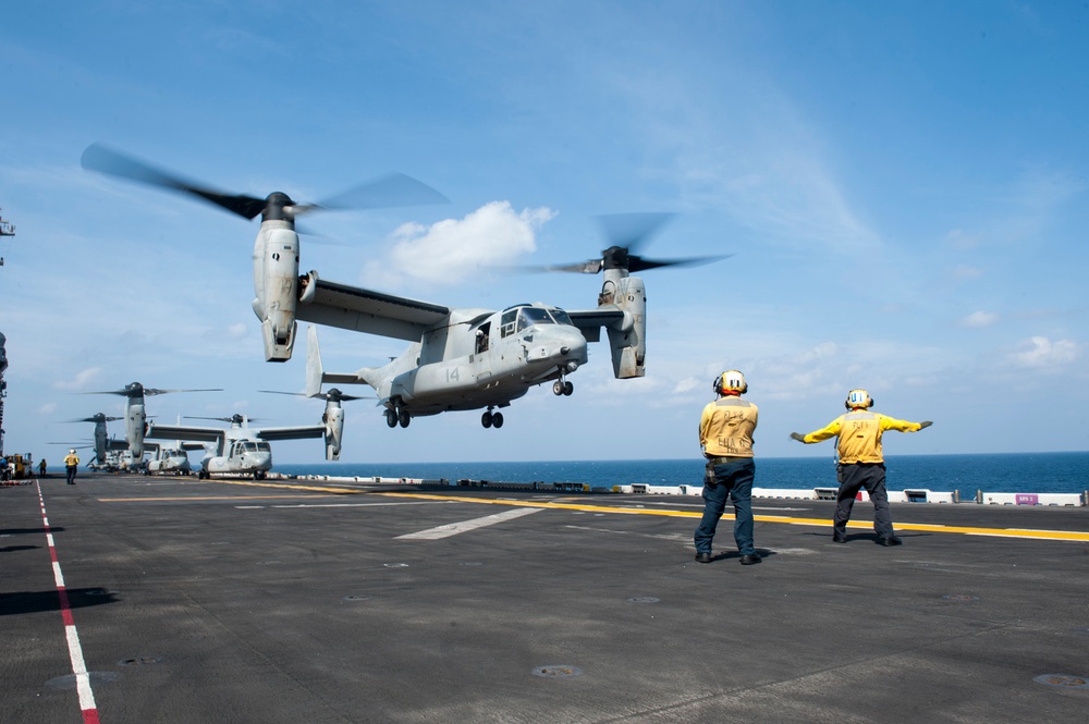 USS America aircraft lifts off from flight deck