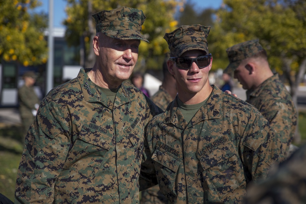 The USO brought a taste of home to service members  in Spain