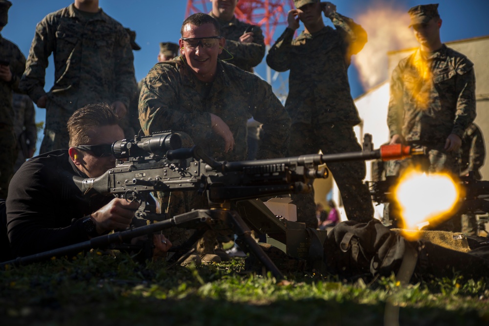 The USO brought a taste of home to service members  in Spain