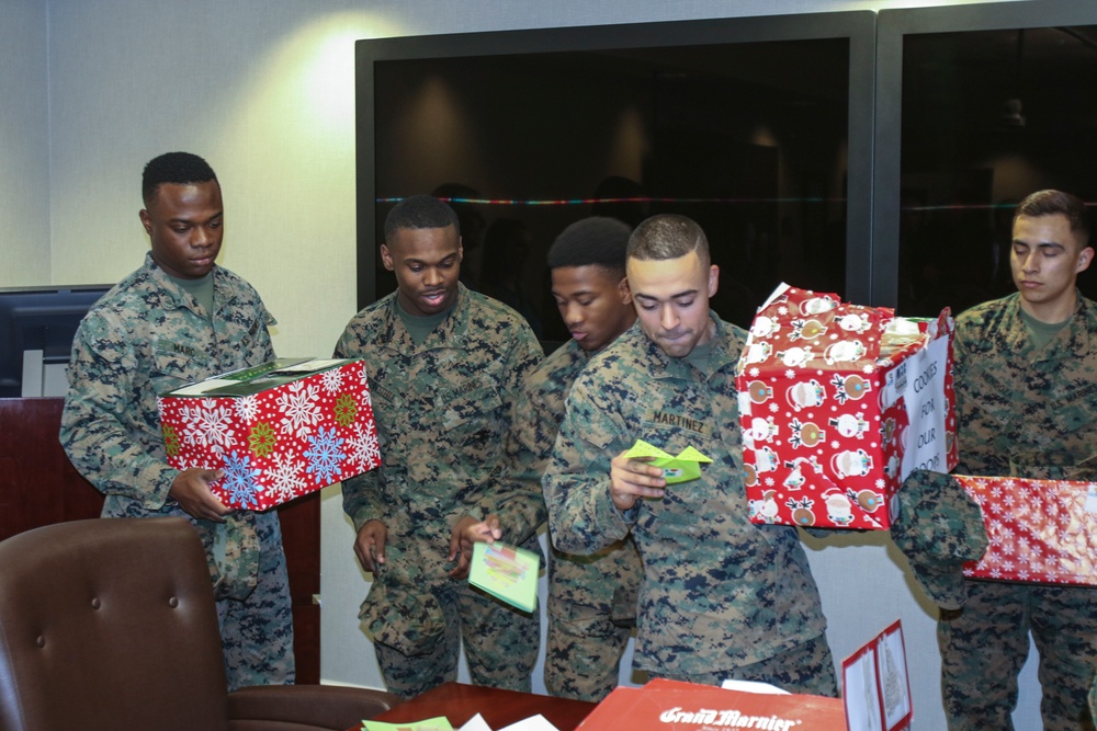 Carteret County MAC donates over 20,000 cookies to Cherry Point service members