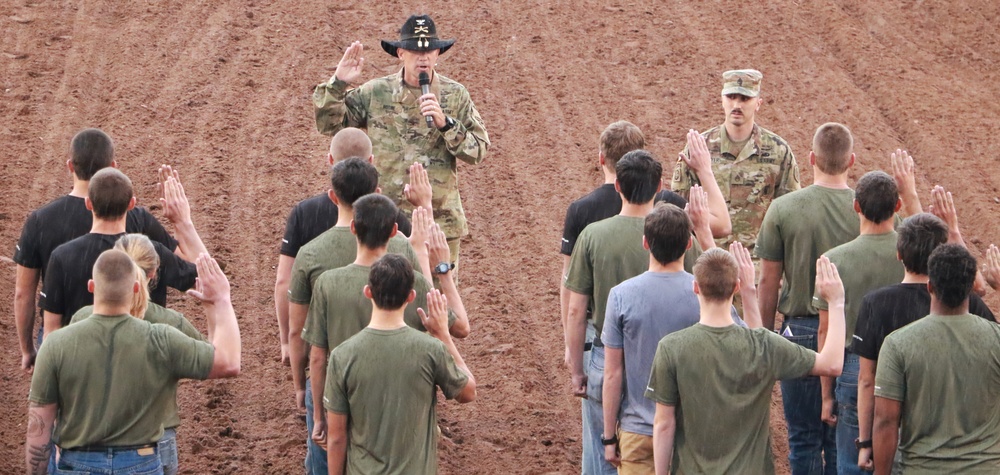 Rodeo honors Soldiers, recruits