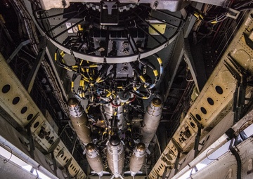 B-52 Stratofortress has conventional rotary launcher installed