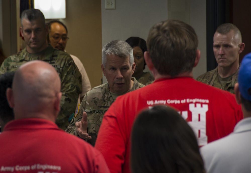 Lt. Gen. Semonite visits USACE personnel in Puerto Rico