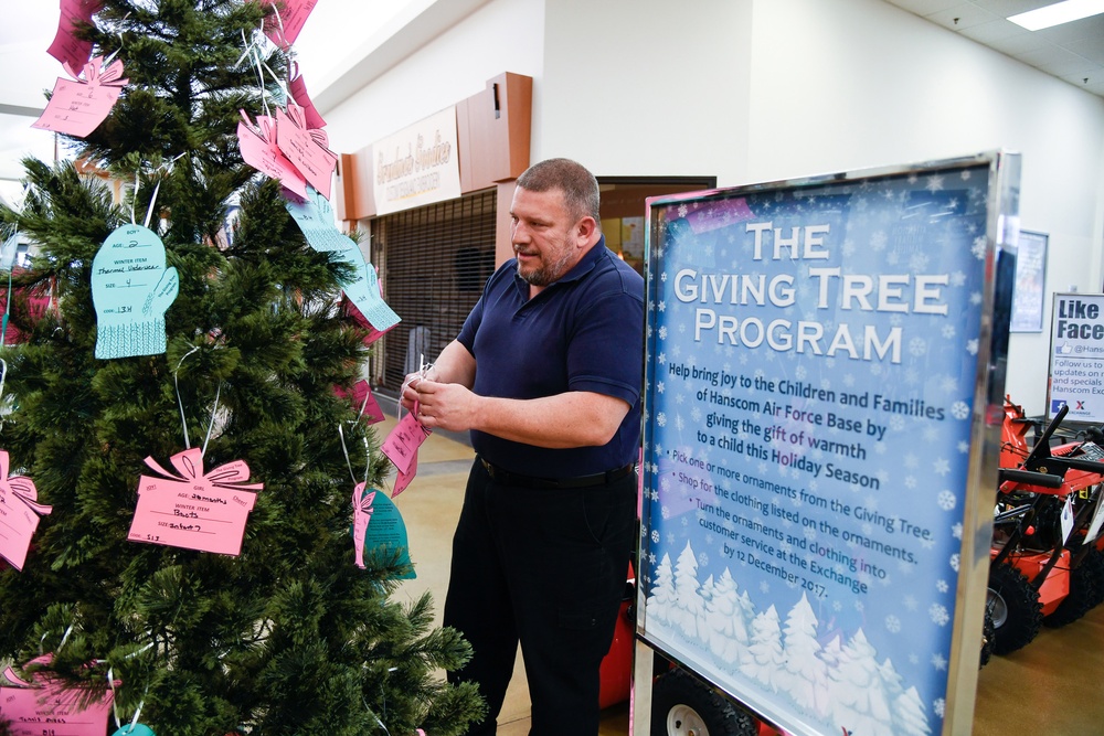 Giving Tree strives to ease burden this holiday season