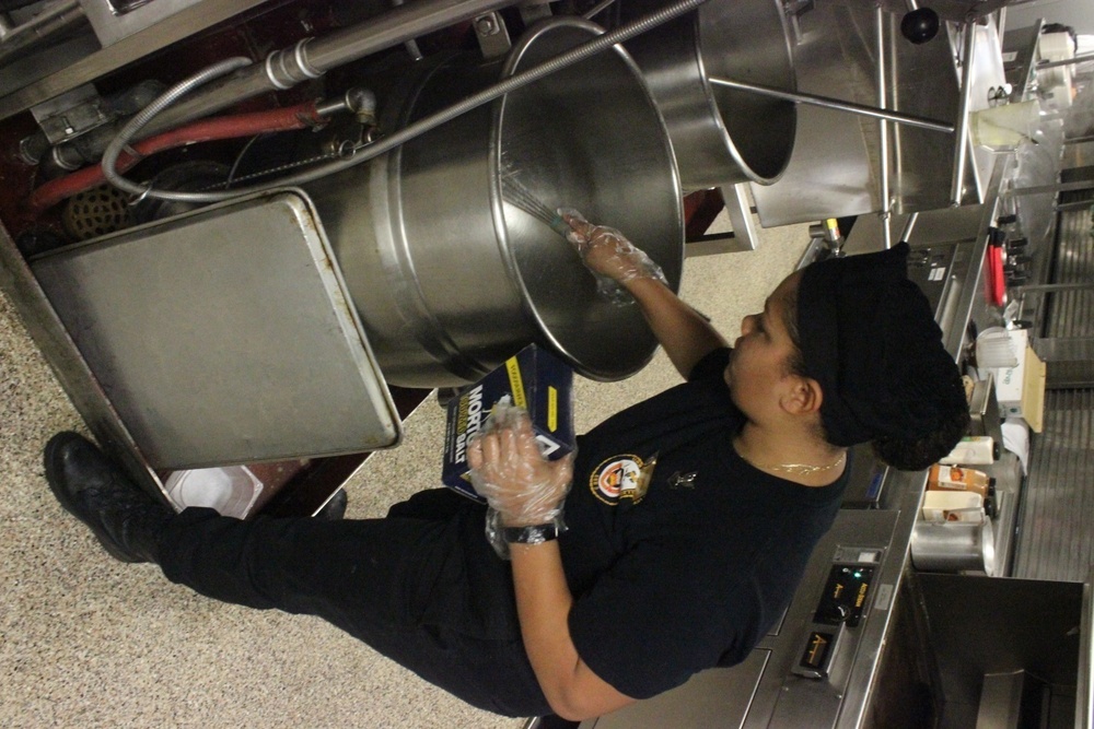 Life Underway Aboard USS Puller