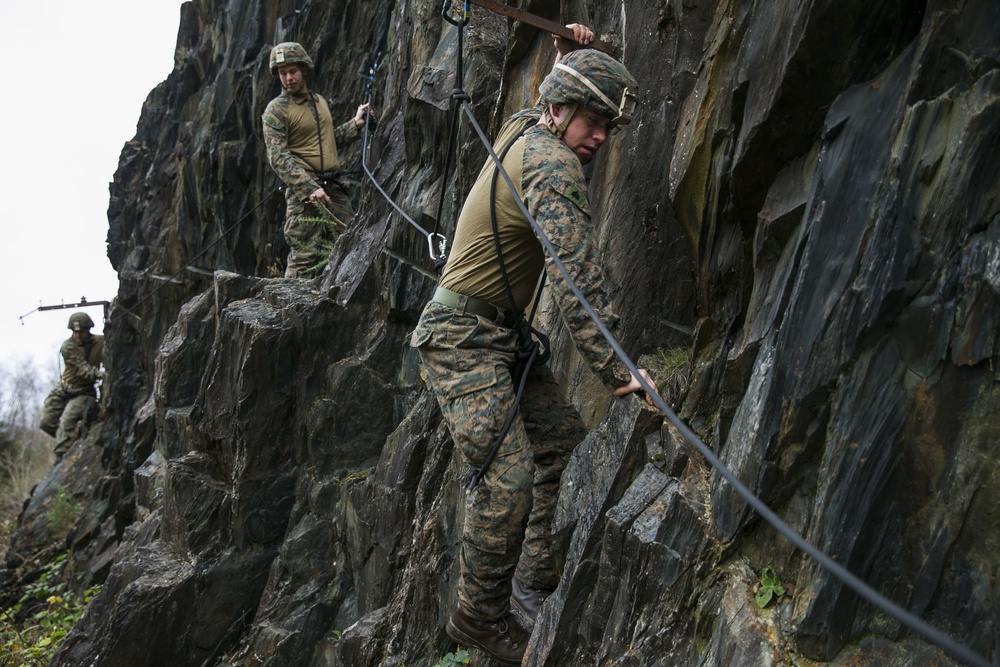 Exercise Green Claymore