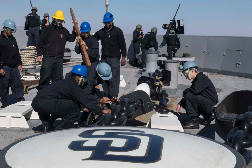 USS San Diego (LPD 22) Sailors Secure Anchor Chain