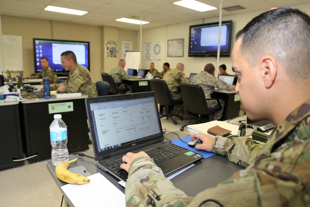 Soldiers train in senior leader course for 91, 94 MOS' at Fort McCoy