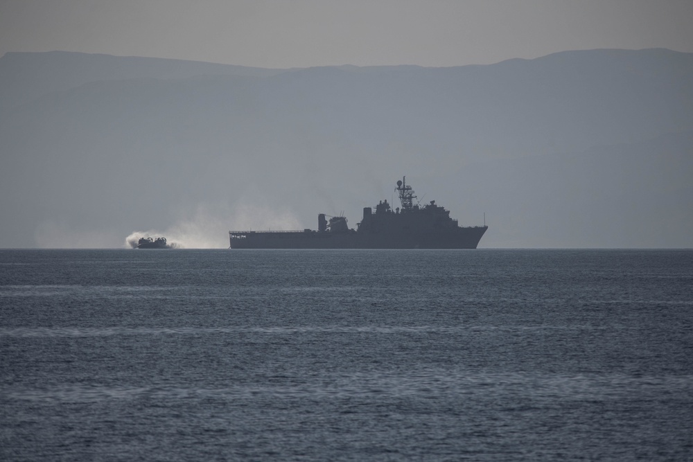 USS Pearl Harbor (LSD 52) Conducts Well Deck Operations