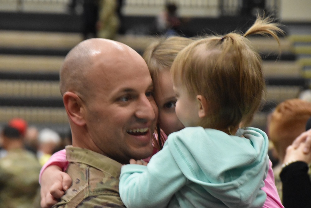 Soldiers from the First of the 138th Infantry return home to St. Charles, Missouri.