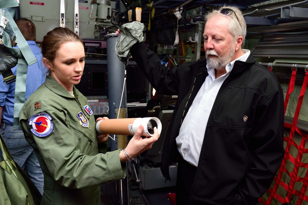 Hurricane Hunters discuss atmospheric river missions with Scripps scientists