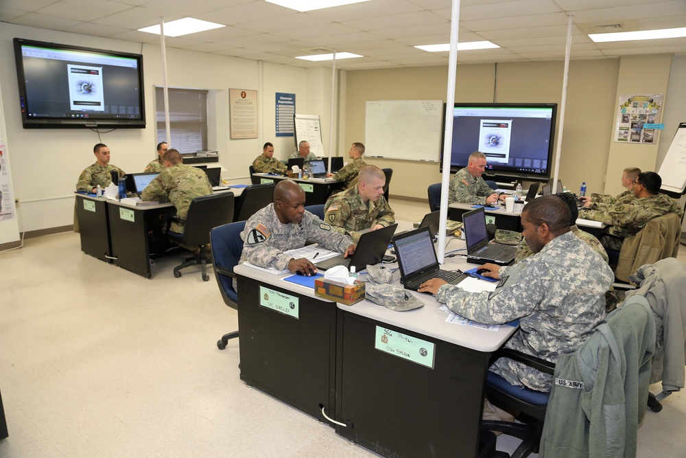 Soldiers train in senior leader course for 91, 94 MOS' at Fort McCoy