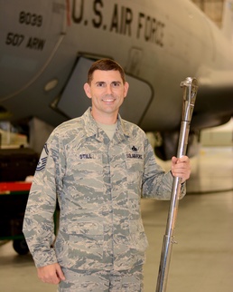 Citizen Airman provides critical aid following wreck
