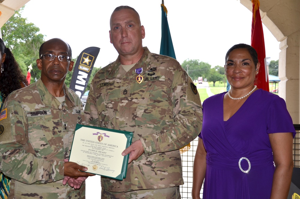 2 MICC Soldiers receive Purple Heart