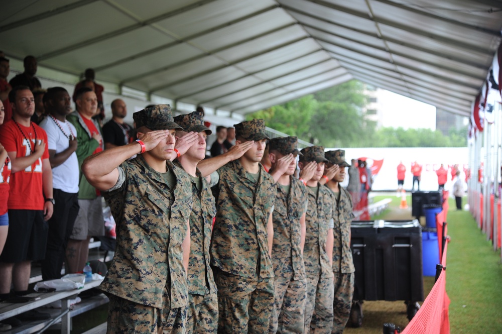 Citizen Airmen honored during Tampa Bay Buccaneers’ Salute to Military