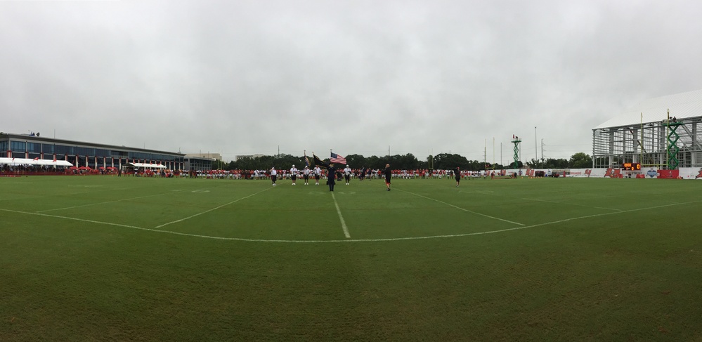 Citizen Airmen honored during Tampa Bay Buccaneers’ Salute to Military