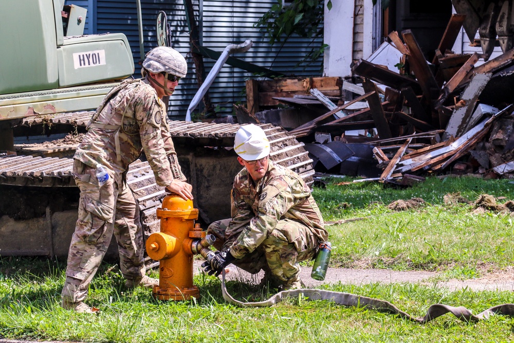 Soldiers from 16th Engineer Brigade help remove urban blight in Youngstown during annual training