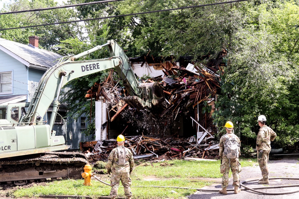 Soldiers from 16th Engineer Brigade help remove urban blight in Youngstown during annual training