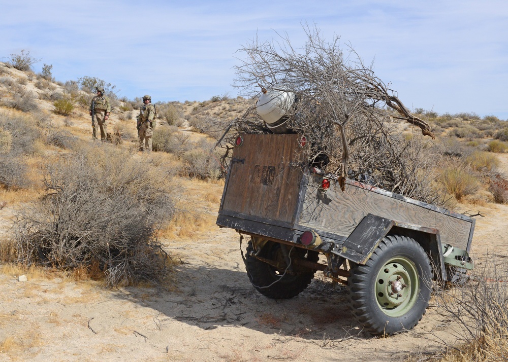 Edwards EOD hosts realistic training for fellow bomb squad members