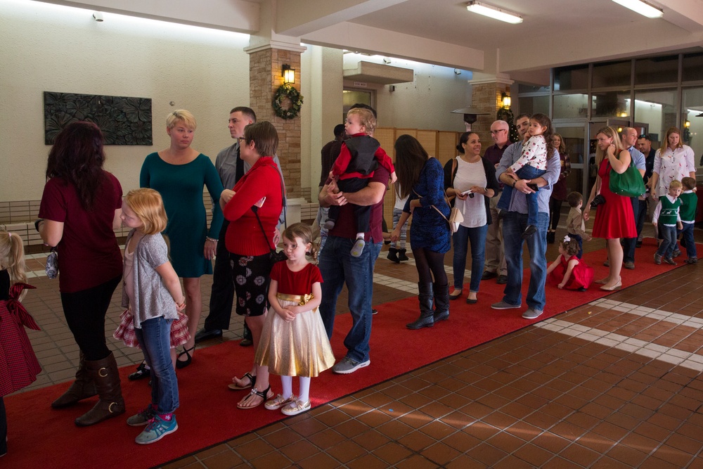 Families dine with Santa at the Butler Officers’ Club