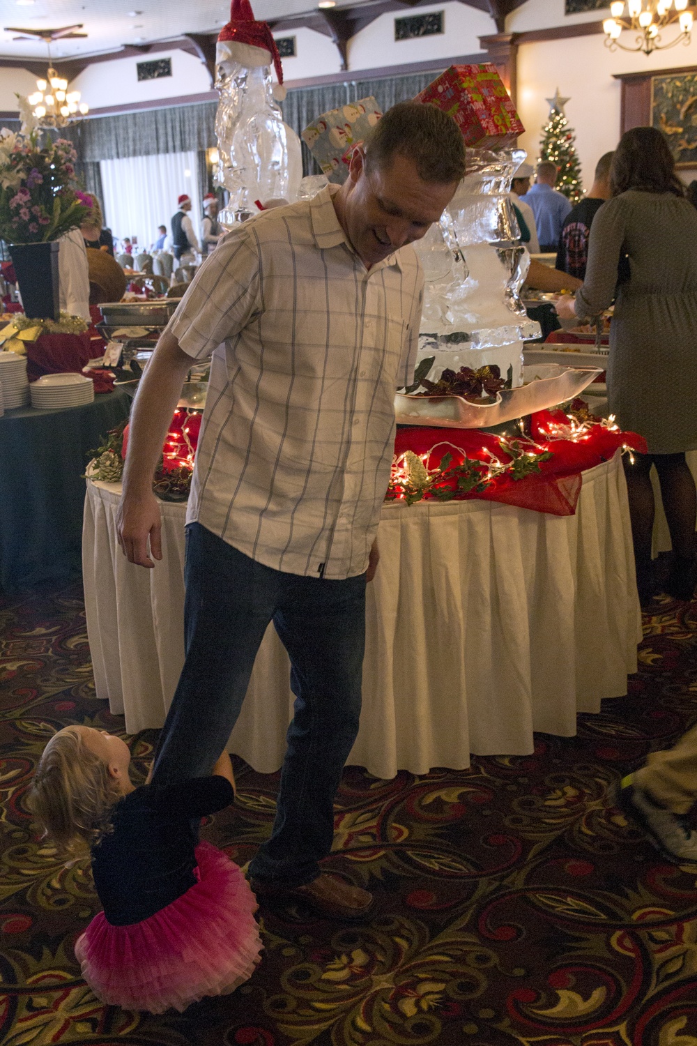 Families dine with Santa at the Butler Officers’ Club