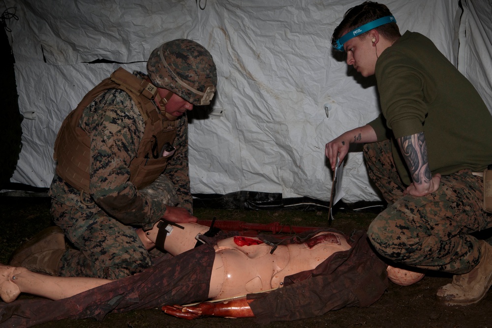 Marines Take on Combat Lifesaver Course