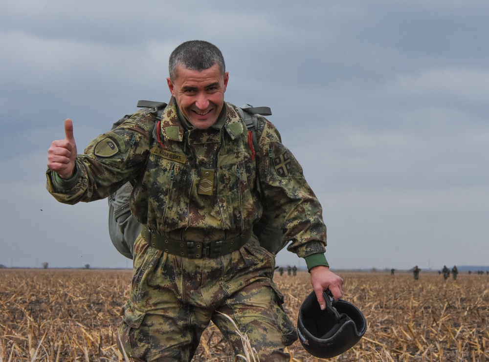 A Serbian thumbs up to American paratroopers