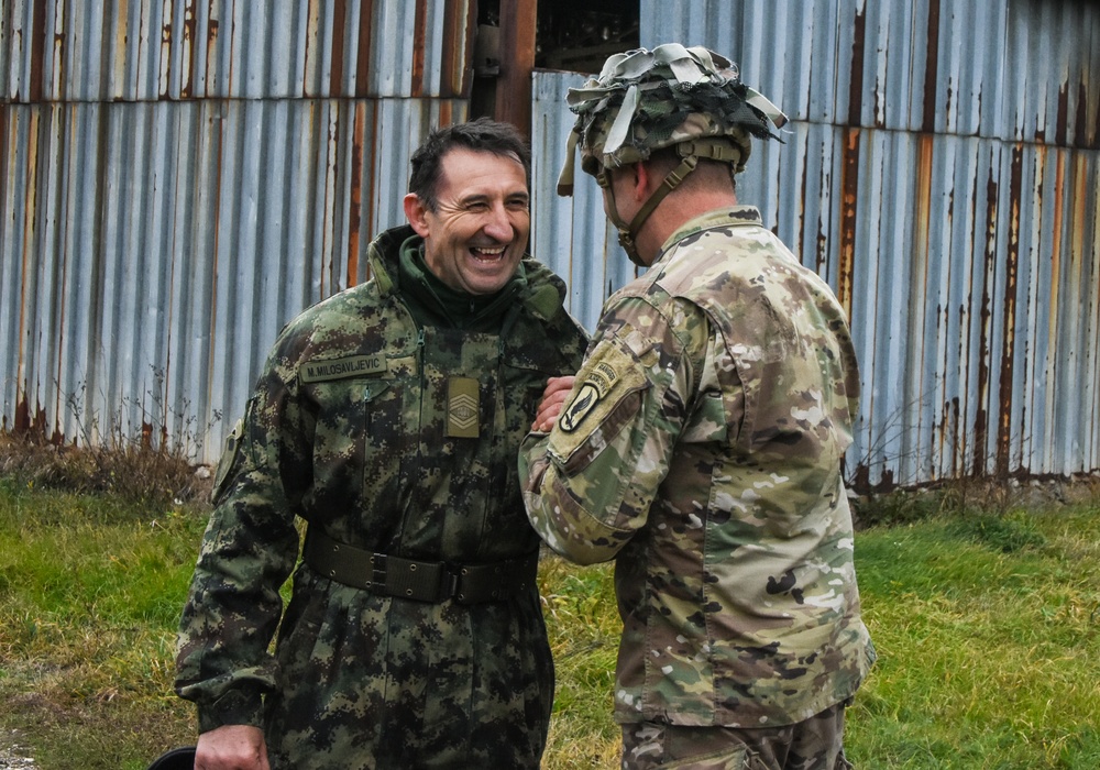 Serbian and American Sergeant Majors