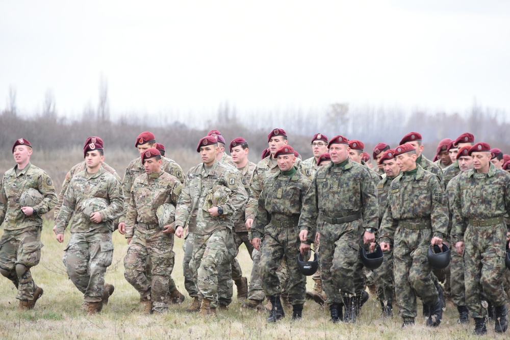 Combined paratroopers march together