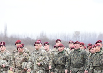 Combined paratroopers march together