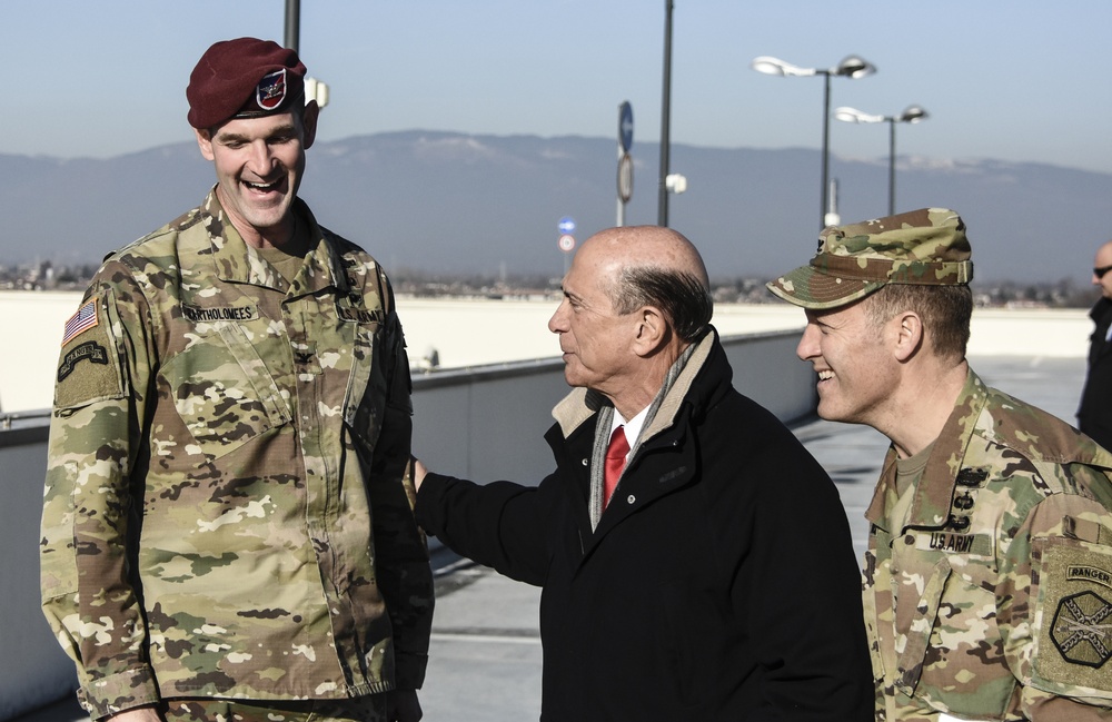 Ambassador Lewis Eisenberg meets with Army leadership