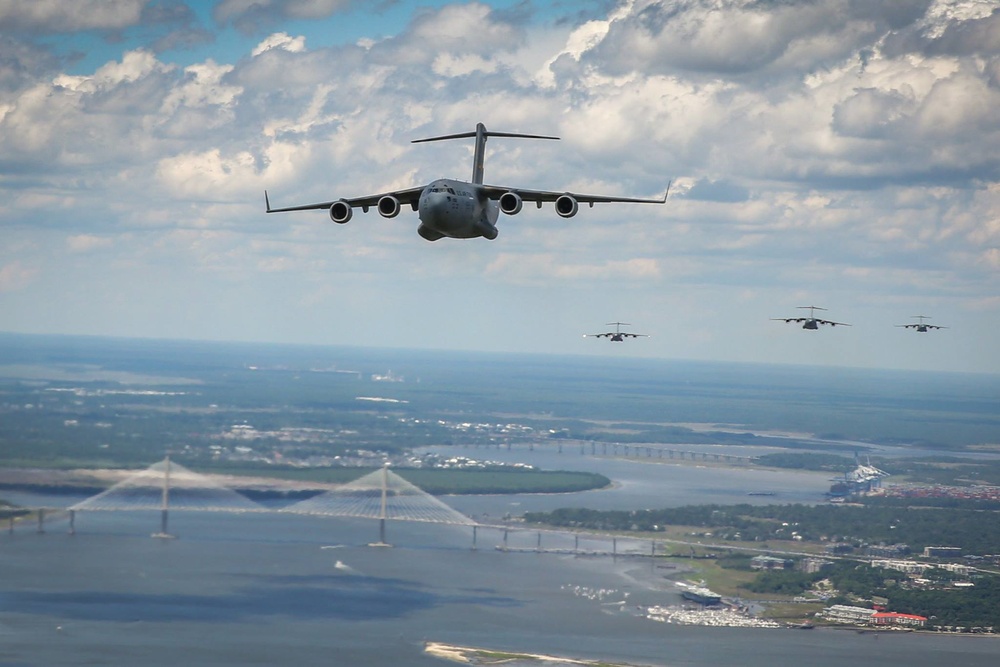 Charleston C-17 aircrews take to skies, support 82nd Airborne