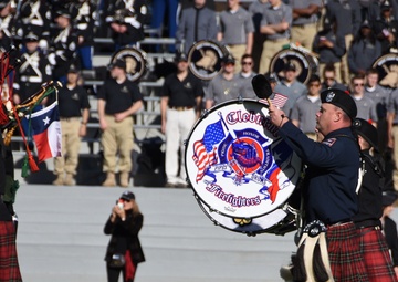 Bag pipes perform at Armed Forces Bowl