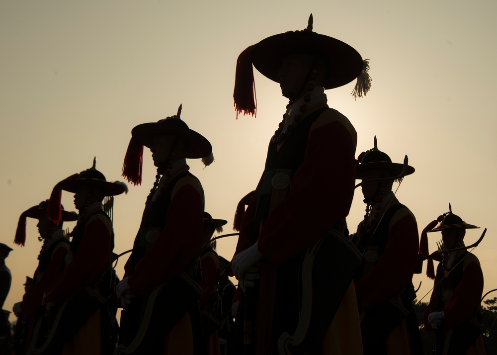 Republic of Korea military honor guard pays tribute to its past and present