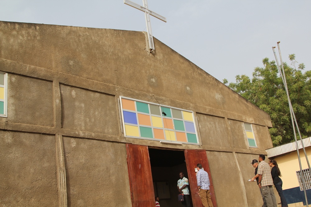Task Force Darby Soldiers have Church in Cameroon
