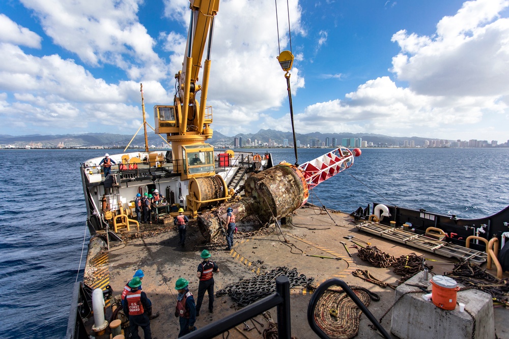 Coast Guard Cutter Walnut (WLB 205) conducts ATON off Oahu