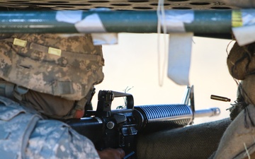 Alpha Co., 40th ESB Soldiers live fire exercise