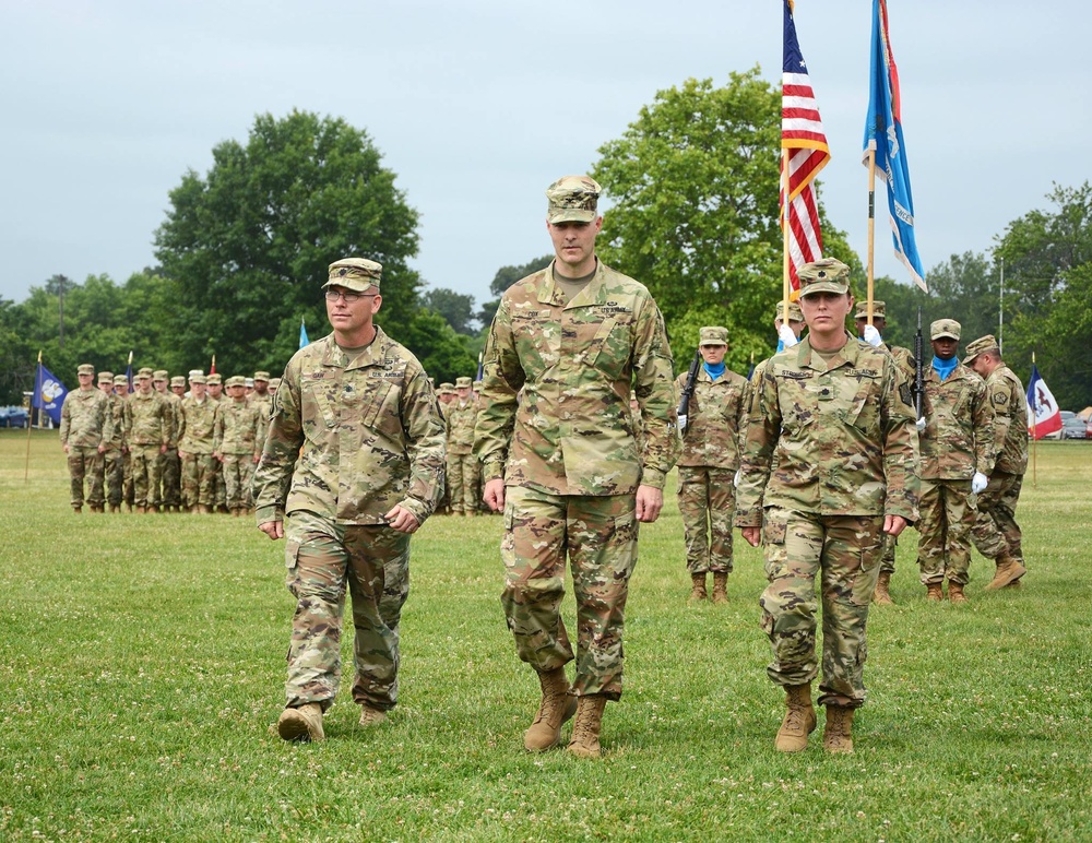 742nd Military Intelligence battalion welcomes new commander