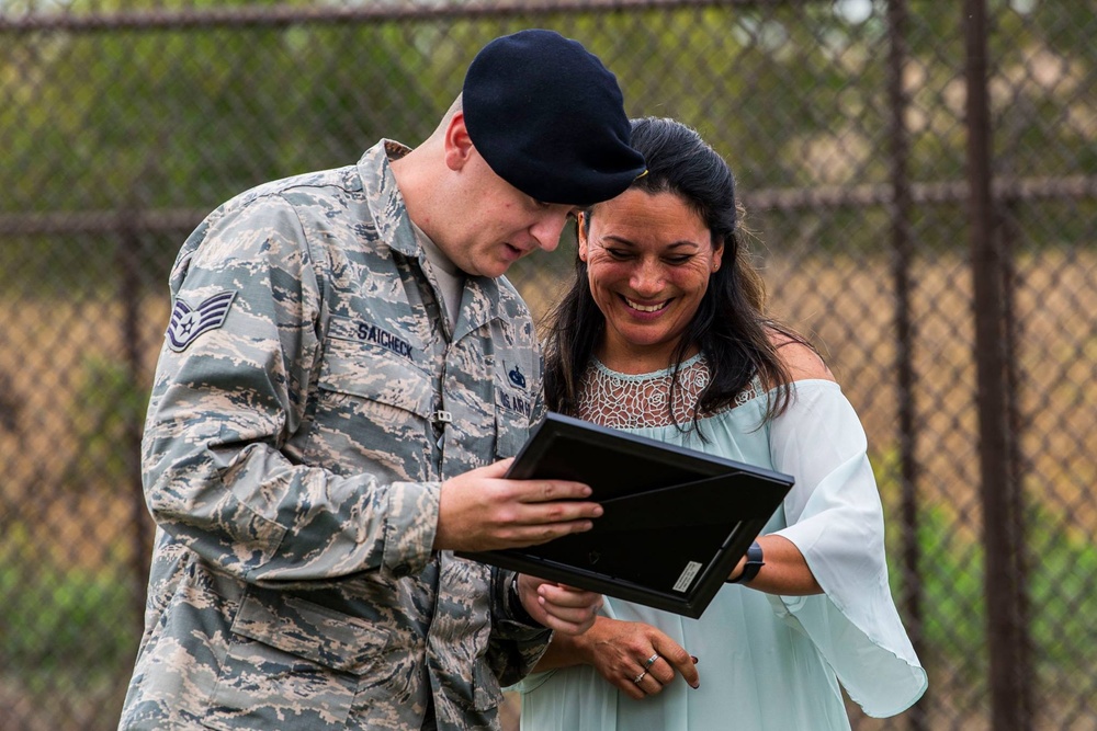 Scott honors military working dog's service